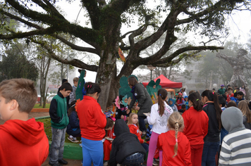 Foto - Abertura da Semana do Meio Ambiente com caminhada pelas ruas da cidade