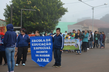 Foto - Abertura da Semana do Meio Ambiente com caminhada pelas ruas da cidade