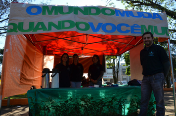 Foto - Abertura da Semana do Meio Ambiente com caminhada pelas ruas da cidade