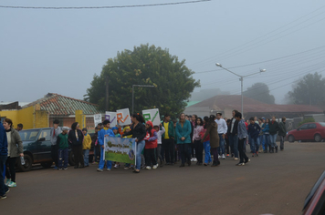 Foto - Abertura da Semana do Meio Ambiente com caminhada pelas ruas da cidade