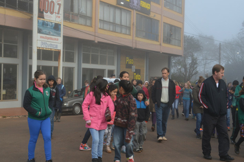 Foto - Abertura da Semana do Meio Ambiente com caminhada pelas ruas da cidade