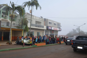 Foto - Abertura da Semana do Meio Ambiente com caminhada pelas ruas da cidade