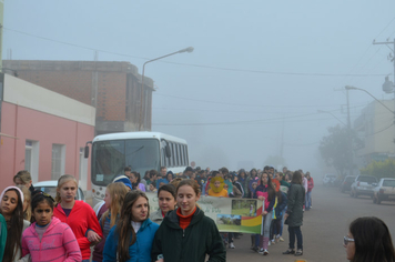 Foto - Abertura da Semana do Meio Ambiente com caminhada pelas ruas da cidade