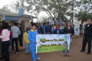 Foto - Abertura da Semana do Meio Ambiente com caminhada pelas ruas da cidade