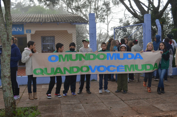 Foto - Abertura da Semana do Meio Ambiente com caminhada pelas ruas da cidade