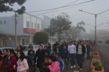Foto - Abertura da Semana do Meio Ambiente com caminhada pelas ruas da cidade