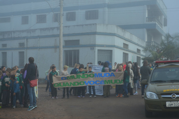 Foto - Abertura da Semana do Meio Ambiente com caminhada pelas ruas da cidade