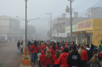 Foto - Abertura da Semana do Meio Ambiente com caminhada pelas ruas da cidade