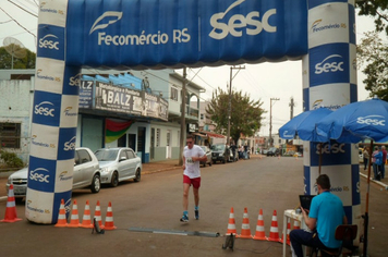 Foto - 6ª Corrida Rústica SESC Tenente Portela/ 64 anos