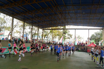 Foto - 6ª Corrida Rústica SESC Tenente Portela/ 64 anos