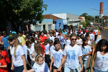 Foto - Caminhada do Dia Mundial da Água - Alunos da Escola Ayrton Senna