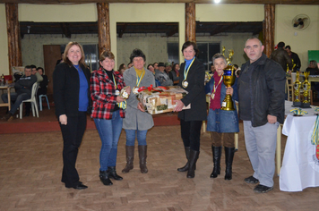 Foto - Entrega da Premiação da 1ª Olimpíada Municipal de Esportes