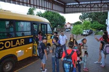 Foto - Início do Ano Letivo 2015 - Escola Municipal Ayrton Senna