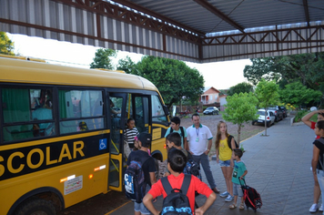 Foto - Início do Ano Letivo 2015 - Escola Municipal Ayrton Senna