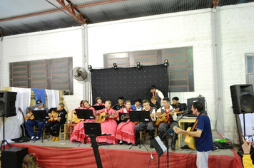 Foto - Jantar da Escola Marcilio Dias