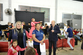 Foto - Jantar da Escola Marcilio Dias