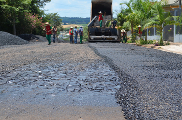 Foto - Obras de asfaltamento - Rua Tapuias e Rua Gaurama