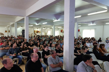 Foto - Palestra Jorge Trevisol - Conhecer  a Si mesmo para Compreeder  os outros