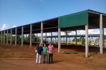 Foto - Visitas do Prefeito Elido e Secretários Paulo e Nilson nas indústrias