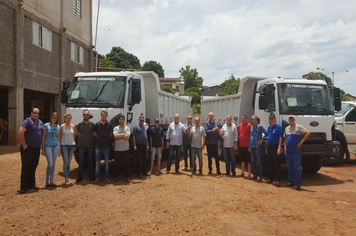 Prefeitura Adquire  dois caminhões Caçamba 0 KM