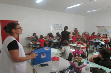  A Escola Ayrton Senna realiza atividades do Programa Sorrindo para o futuro