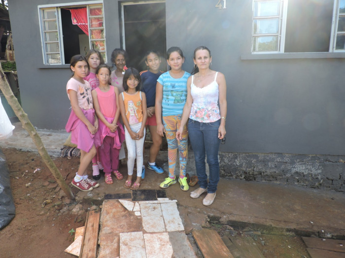  A Escola Municipal do Bairro São Francisco presta homenagem as mulheres do bairro