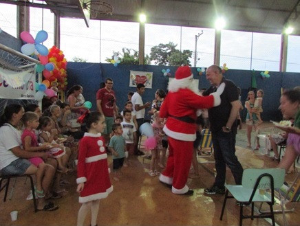 EMEI Doce Infância promoveu festa da Família na Escola
