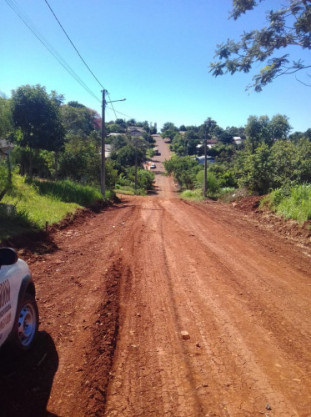 Inaugurado calçamento na rua Caxambu do Bairro Paludo.