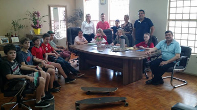Skatistas portelenses encaminham solicitação a prefeita mirim para construção de pista de skate 