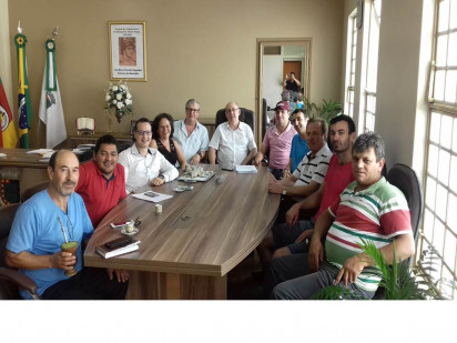 Executivo e Legislativo de Tenente Portela reúnem-se para analisar projetos