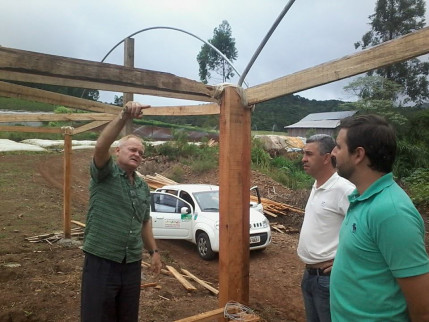 SMDR abre inscrições para agricultores interessados em excursão sobre produção hidropônica