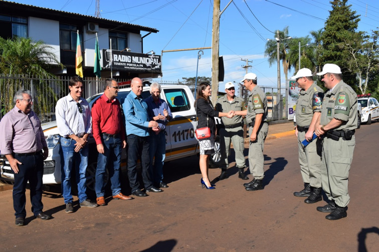 Brigada Militar recebe veículo doado por municípios e Poder Judiciário