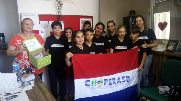 Cooperasb Confecciona Chaveiros para Crianças Internadas no H.S.A