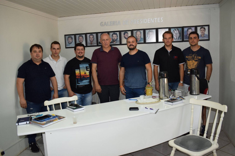 Prefeito Carboni se reúne com diretoria da ACI