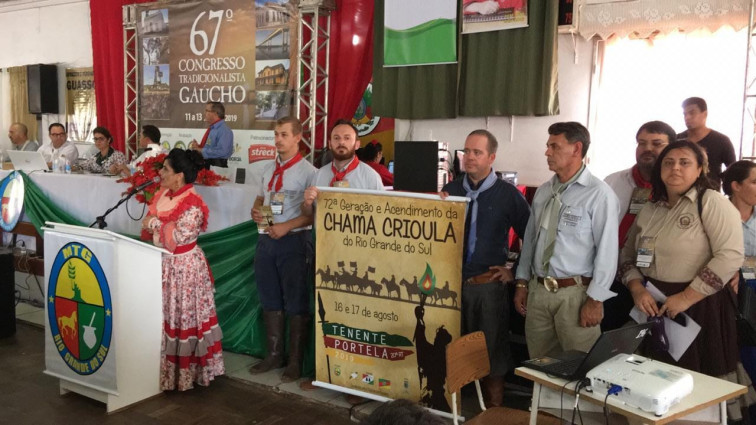 Tenente Portela divulga Acendimento da Chama Crioula em congresso do MTG