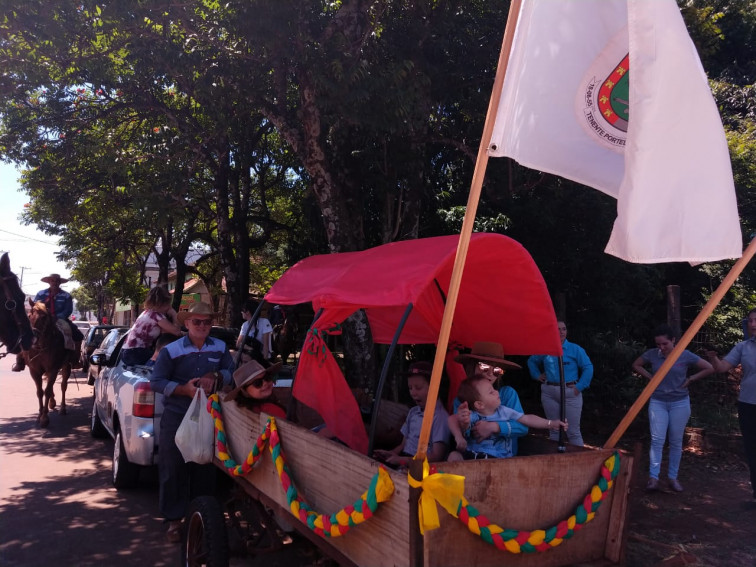 Cavalgada do Natal do Bem ultrapassa uma tonelada e meia de alimentos em Tenente Portela