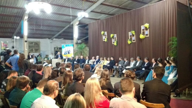 Prefeito Clairton Carboni participa da cerimônia de abertura da 14ª FEICAP 