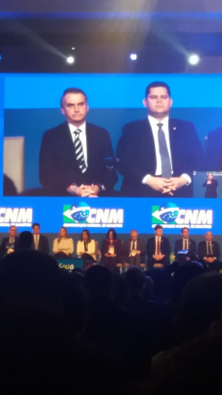 Prefeito Carboni participa da Marcha dos Prefeitos em Brasília