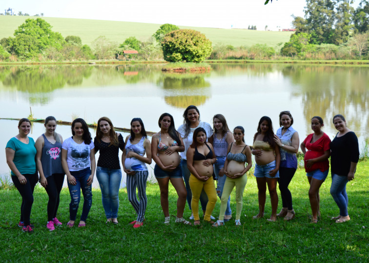  CRAS realiza ensaio fotográfico ao Grupo de Gestantes