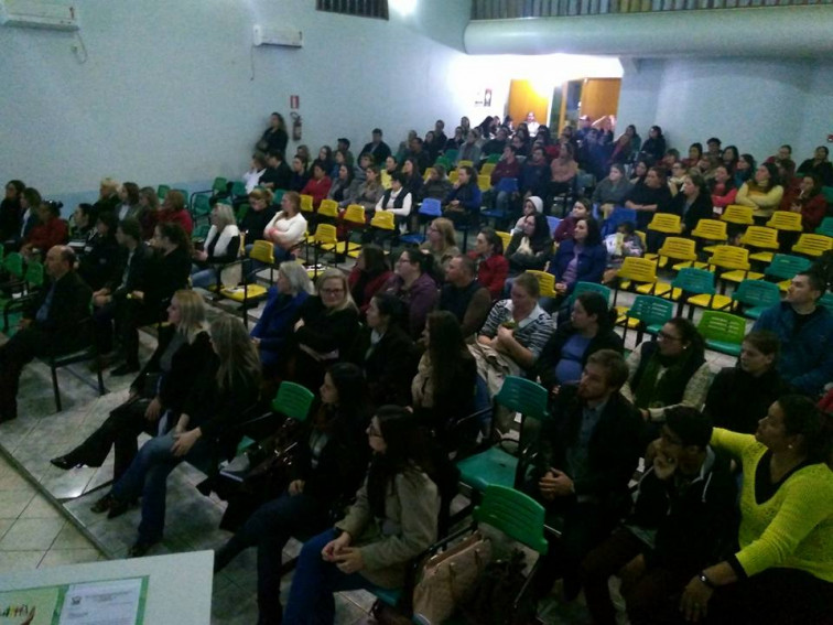 SMAS REALIZA PALESTRA COM PROMOTORA DE JUSTIÇA