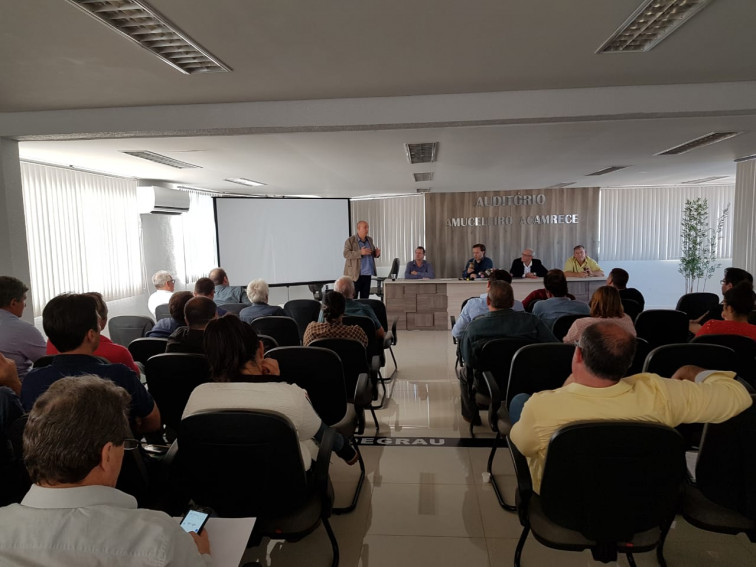 AMUCELEIRO E ACAMRECE DIVULGA NOTA OFICIAL PEDINDO TRÉGUA  ÀS PARALIZAÇÕES DOS CAMINHEIROS