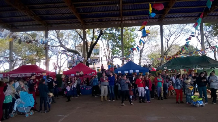 Secretaria de Educação realiza Festa Junina