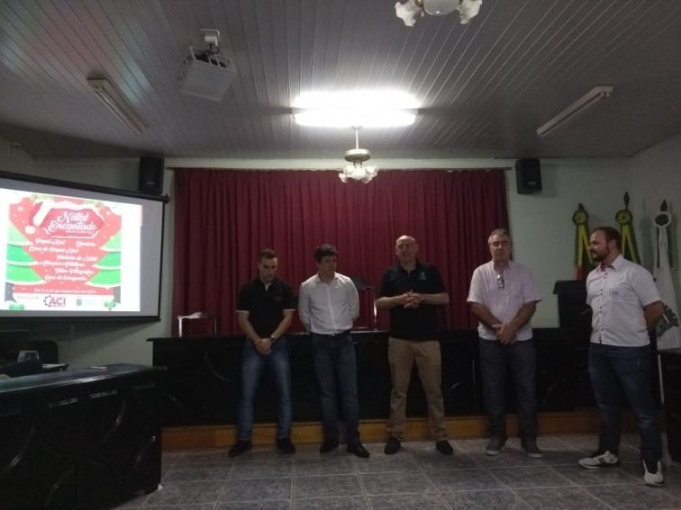 Administração Municipal de Tenente Portela e a ACI realizaram o lançamento do Natal Encantado 2019