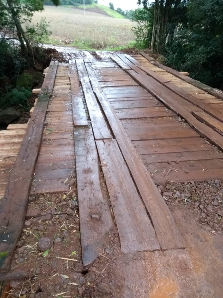 Município entrega novas pontes no interior