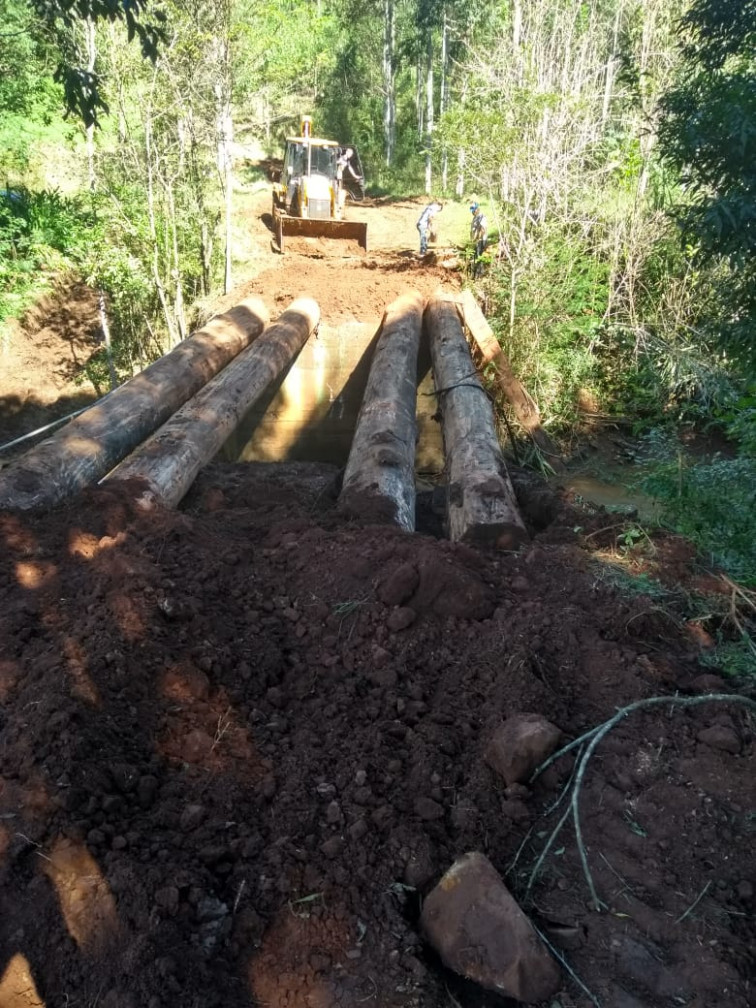 Município entrega novas pontes no interior