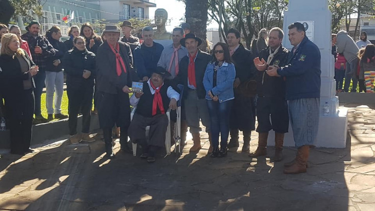 Cavalgada abriu oficialmente as festividades do aniversário de Tenente Portela