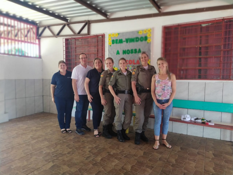 Secretaria de Educação realiza parceria com 7º Batalhão da Polícia Militar