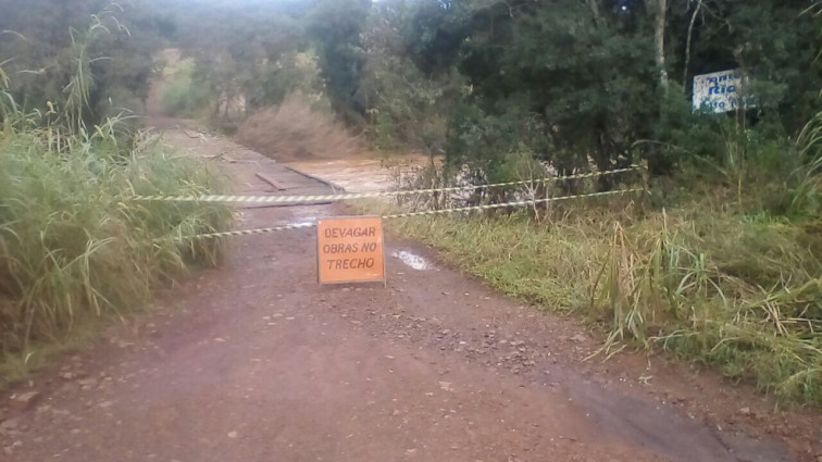 Ponte sobre o Rio Turvo é Interditada pela Prefeitura 