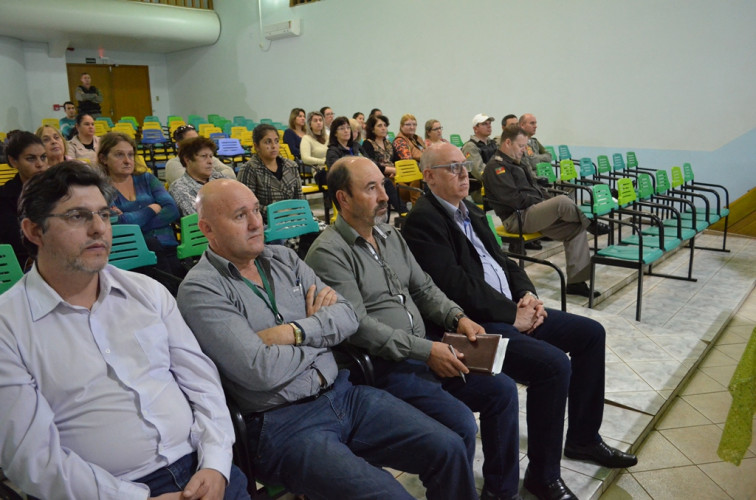 Tenente Portela realiza assembleia do PPPC