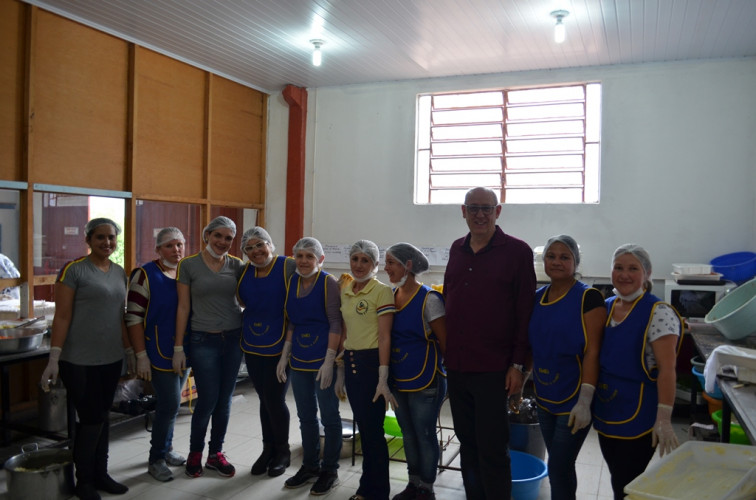 Almoço de Aniversário da Escola Descobrindo Saber